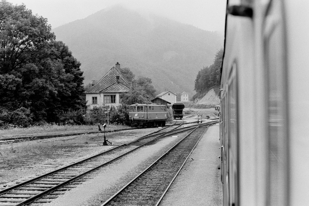 http://images.bahnstaben.de/HiFo/00030_Interrail 1982 - Teil 5  Ybbstalbahn mit Dampf und Diesel/3333313333613334.jpg